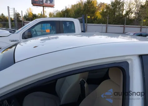 2018 Hyundai Elantra Se из США, поврежденный, VIN 5NPD74LF1JH384637